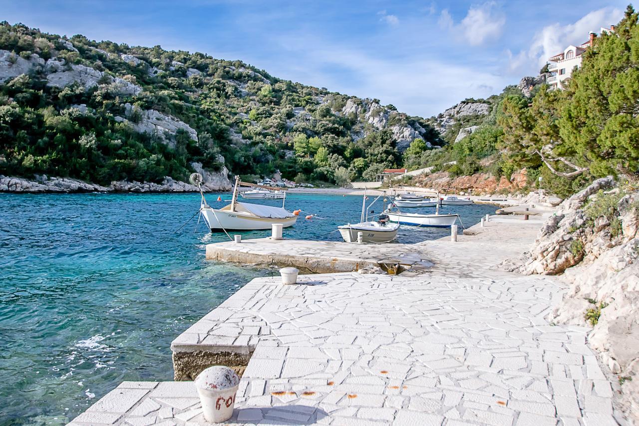 Apartments Toni Vinišće Kültér fotó
