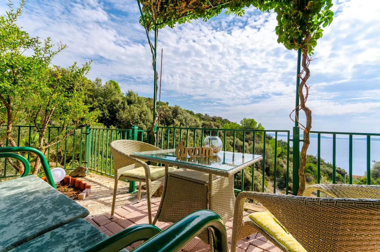Apartments Toni Vinišće Kültér fotó