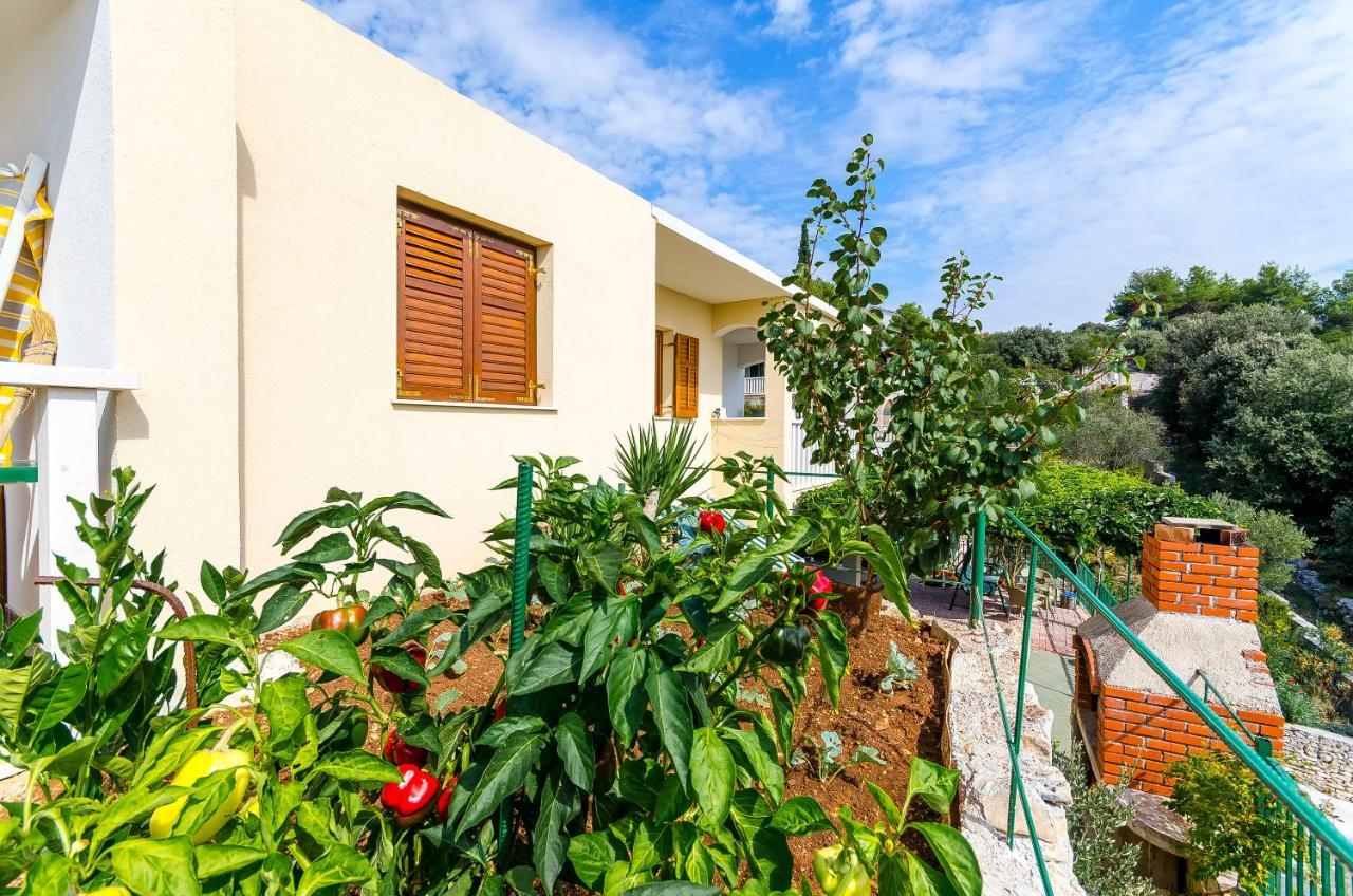 Apartments Toni Vinišće Kültér fotó