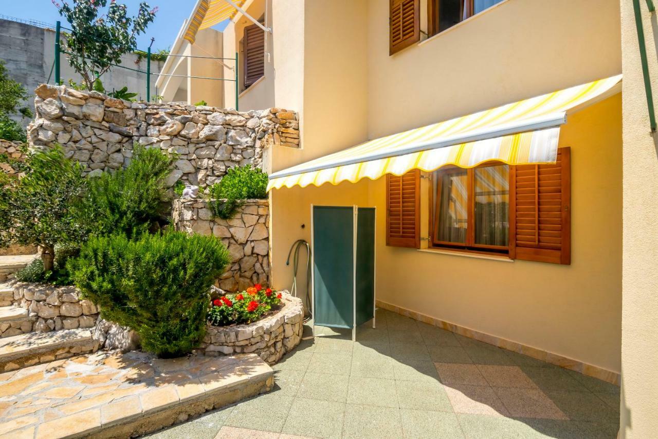 Apartments Toni Vinišće Kültér fotó