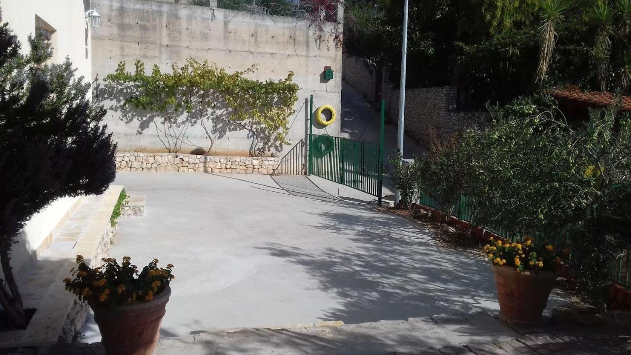 Apartments Toni Vinišće Kültér fotó
